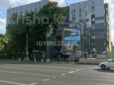 1-бөлмелі пәтер · 32.9 м² · 8/9 қабат, Курмангазы 165 — Курмангазы,Проспект Абая, бағасы: 7 млн ₸ в Уральске, мкр Школьник