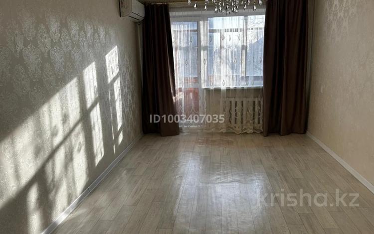 2-бөлмелі пәтер · 47 м² · 4/5 қабат, мкр Юго-Восток, ул Рыскулова 23 — Рыскулова, бағасы: 16 млн ₸ в Караганде, Казыбек би р-н — фото 2