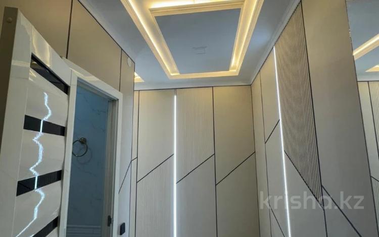 2-бөлмелі пәтер · 55 м² · 2/12 қабат, Ақбұлақ ш/а., 1-я улица, бағасы: 35.5 млн ₸ в Алматы, Алатауский р-н — фото 2
