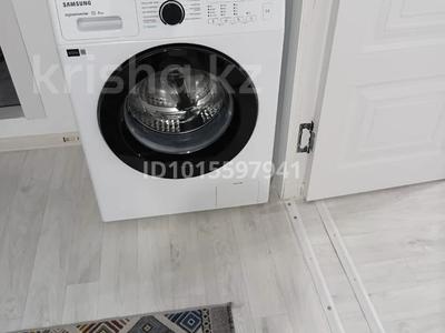 2-бөлмелі пәтер · 55 м² · 2/5 қабат, Аса ш/а. 16, бағасы: 100 000 ₸ в Таразе, мкр Аса