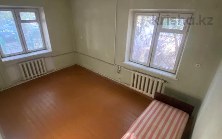 2-комнатная квартира · 55 м² · 1/4 этаж, Кремлевская 1а — Крытый рынок за 80 000 ₸ в Шымкенте, Абайский р-н — фото 2