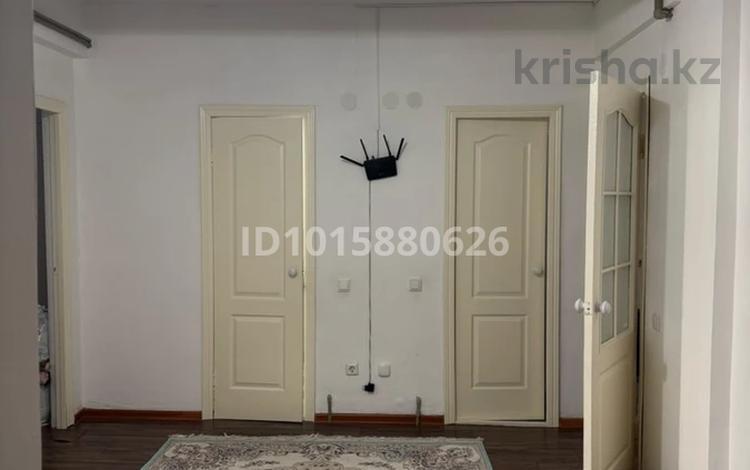 2-комнатная квартира · 80 м² · 1/5 этаж, мкр Туран 979/11 за 200 000 ₸ в Шымкенте, Каратауский р-н — фото 2