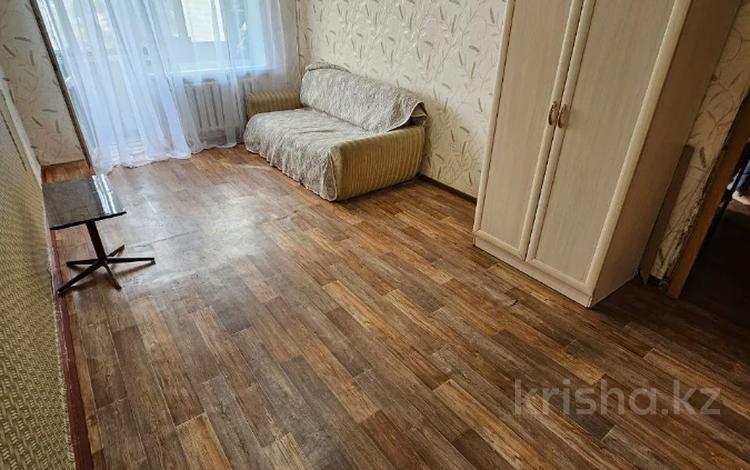 2-бөлмелі пәтер, 44 м², 5/5 қабат, Майкудук, 18й микрорайон 17, бағасы: 11.8 млн 〒 в Караганде, Алихана Бокейханова р-н — фото 2