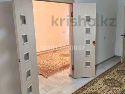 3-комнатная квартира · 80 м² · 5/5 этаж, Левый берег 13 — Орда школа за 120 000 ₸ в 