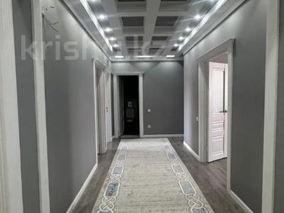 4-комнатная квартира, 155 м², 2/5 этаж, мкр. Алтын орда, мустафа шокая 11 за 65 млн 〒 в Актобе, мкр. Алтын орда