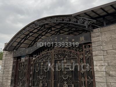 Жеке үй · 20 бөлме · 700 м² · 10 жүзд., Оспанова 83/14, бағасы: 350 млн ₸ в Алматы, Медеуский р-н