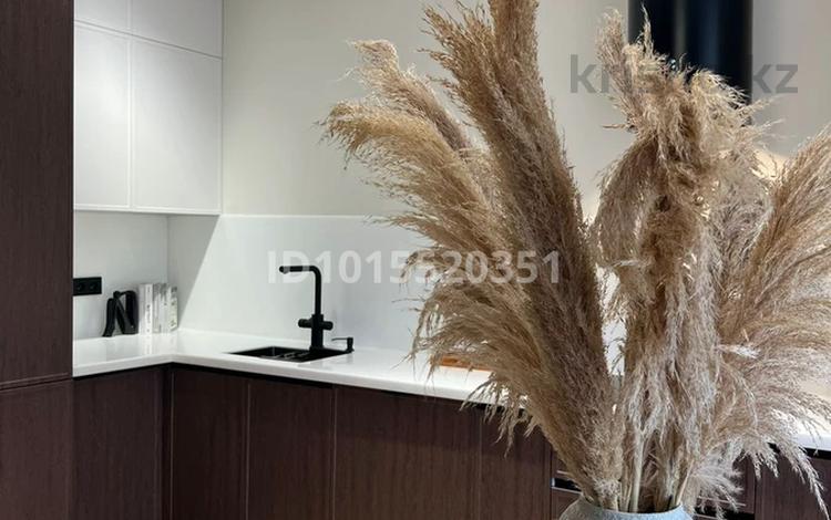 4-бөлмелі пәтер · 155 м² · 10/19 қабат, Аль-Фараби 41, бағасы: 300 млн ₸ в Алматы, Бостандыкский р-н — фото 2