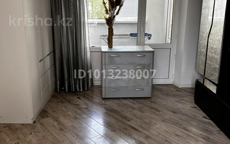 4-комнатная квартира · 80 м² · 2/9 этаж, мкр Центральный, Момышулы 17 за 280 000 ₸ в Атырау — фото 2