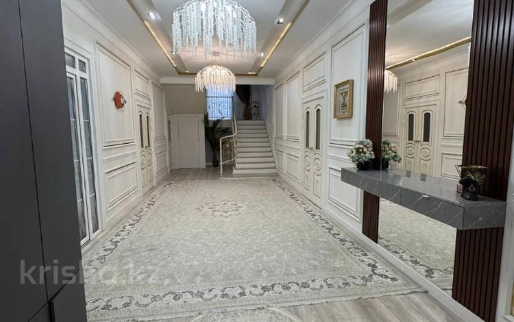 Отдельный дом · 12 комнат · 500 м² · 10 сот., Тараза каленкызы 12 за 75 млн 〒 в Актобе, жилой массив Заречный-3 — фото 2