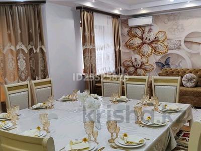 Дом · 8 комнат · 450 м², Мкр Кок-тобе 1 д.133 за 120 000 〒 в Алматы