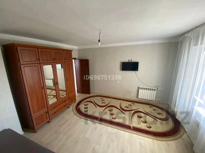 Продажа квартир в Западно-Казахстанской обл.: 1-комнатная квартира · 45 м² · 9/10 этаж, мкр. Зачаганск пгт, Зачаганск 11 — Алтындар Гипермаркет за 13 млн 〒 1-комнатная квартира · 45 м² · 9/10 этаж, мкр. Зачаганск пгт, Зачаганск 11 — Алтындар Гипермаркет за 13 млн 〒 в Уральске