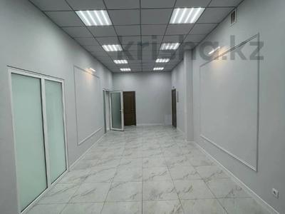 Свободное назначение, офисы, магазины и бутики, склады, салоны красоты, медцентры и аптеки, образование, развлечения, конференц-залы, кабинеты и рабочие места, студии · 115 м² за 500 000 ₸ в Актобе