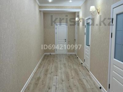 4-комнатная квартира, 130 м², 4/4 этаж, пр Жамбыл 73 за 45 млн 〒 в Таразе
