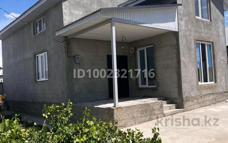 Отдельный дом · 3 комнаты · 130 м² · 4 сот., Бармак акын 24 за 38 млн 〒 в Таразе — фото 2