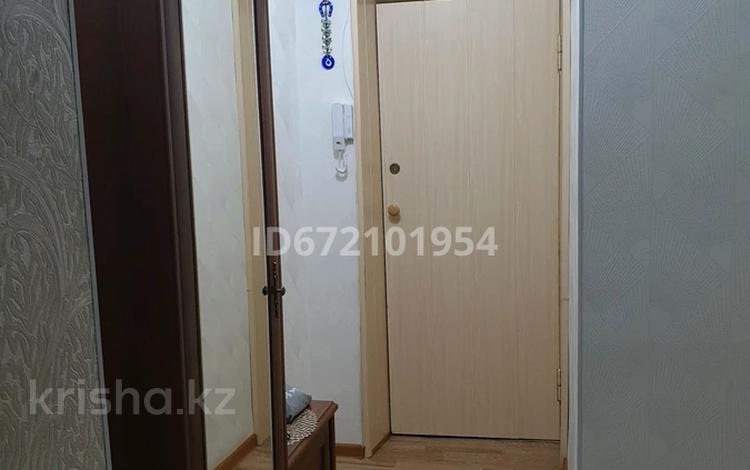 2-комнатная квартира · 50 м² · 4/5 этаж, Каратау мкр 2 за 17 млн ₸ в Таразе — фото 2