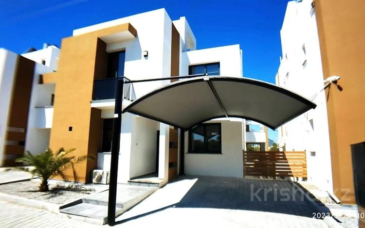 Отдельный дом · 4 комнаты · 170 м² · 2.5 сот., Алсанджак за 155 млн 〒 в Гирне — фото 24