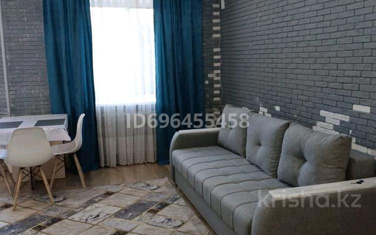 2-бөлмелі пәтер · 50 м² · 3/9 қабат, Торайгырова 26 — Набережная, Океан, Химгородки, бағасы: 14 000 ₸ в Павлодаре — фото 3