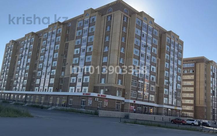 3-бөлмелі пәтер · 110 м² · 3/9 қабат, Алтын орда ш/а. 2, бағасы: 42 млн ₸ в Актобе, мкр. Алтын орда — фото 4
