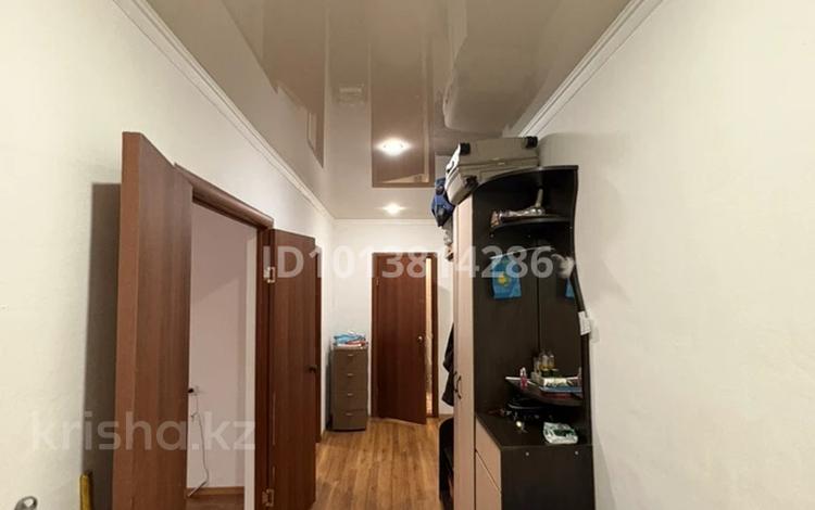 2-комнатная квартира · 69.3 м² · 7/9 этаж, мкр. Зачаганск пгт 83/2 за 23 млн ₸ в Уральске — фото 2