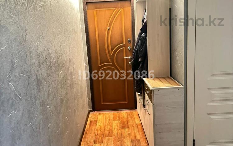2-бөлмелі пәтер · 52 м² · 2/5 қабат, 16-й микрорайон, 16-й микрорайон 9, бағасы: 25 млн ₸ в Шымкенте, Аль-Фарабийский р-н — фото 2
