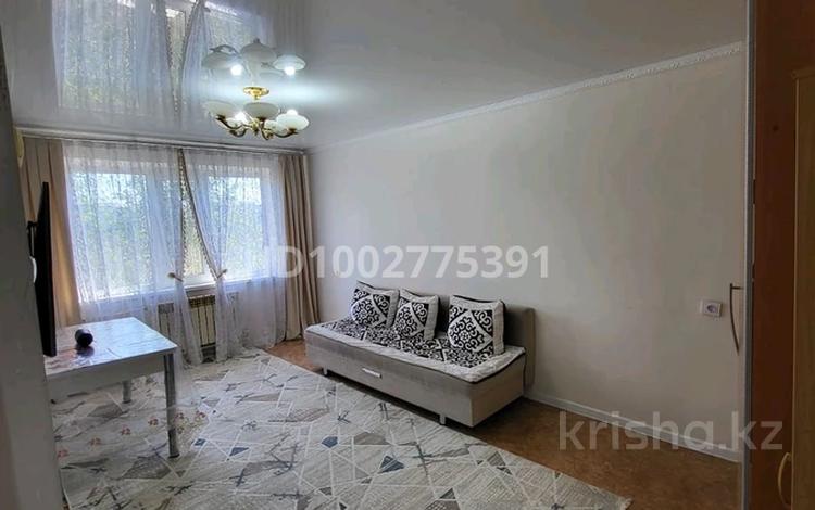 3-комнатная квартира · 63.7 м² · 5/5 этаж, мкр 5, Абилкайыр-хана 67Б — Находится заде кафе Таксим,район центрального стадиона за 180 000 〒 в Актобе — фото 3