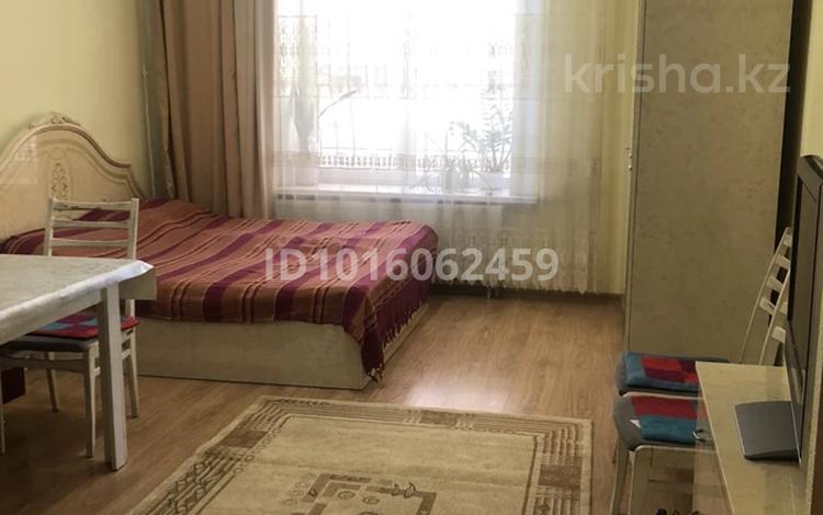 1-комнатная квартира · 30 м², Брусиловского — Ниже Абая за 200 000 ₸ в Алматы, Алмалинский р-н — фото 2