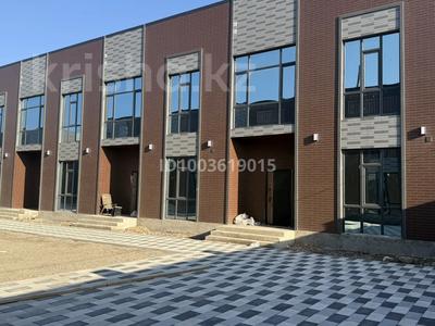 4-бөлмелі пәтер · 175 м² · 2/2 қабат, мкр Бектобе 36, бағасы: 35 млн 〒 в Таразе