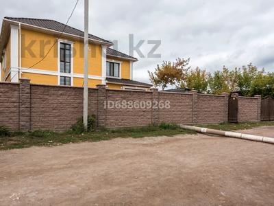 Отдельный дом • 8 комнат • 300 м² • 20 сот., Республики 18а за 140 млн 〒 в Косшы