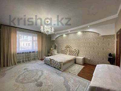 3-комнатная квартира · 145 м² · 4/13 этаж, ул. Динмухамеда Кунаева 14 за ~ 123 млн ₸ в Астане, Есильский р-н