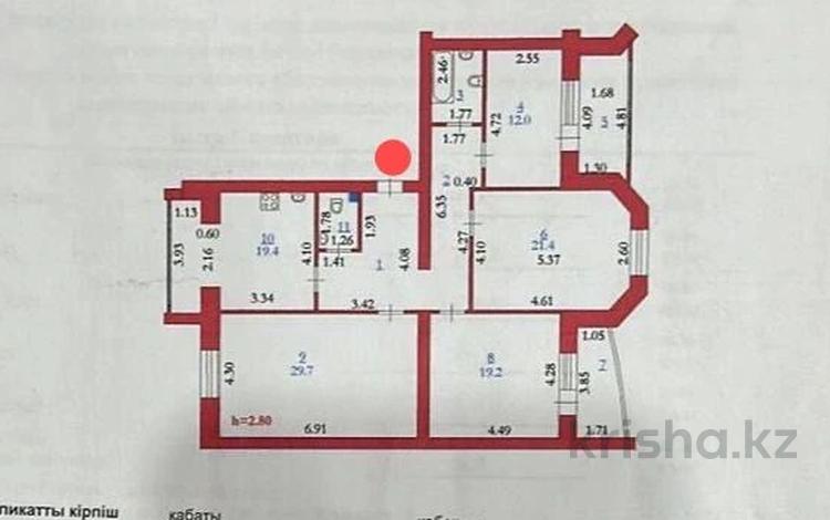 4-бөлмелі пәтер · 140 м² · 4/5 қабат, мкр. Алтын орда, Молдагулова, бағасы: 51.5 млн ₸ в Актобе — фото 2