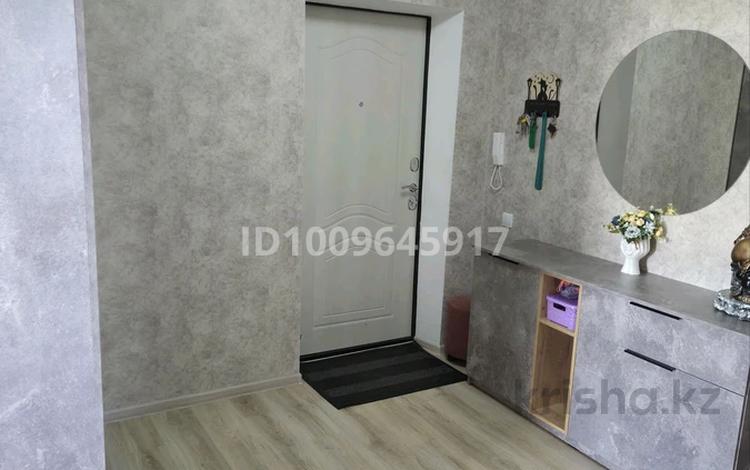 3-бөлмелі пәтер · 80.6 м² · 7/9 қабат, Микрорайон Береке, Мкр. Береке, 61 61 — ТРЦ Плаза, Тобол Арена, бағасы: 38.5 млн ₸ в Костанае — фото 2