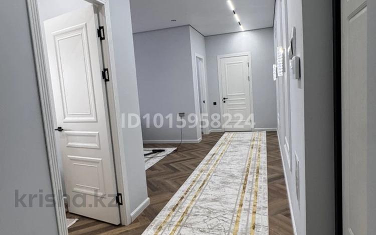 2-комнатная квартира · 68 м² · 7/12 этаж, К. Толеметова 190 — Казиева за 300 000 ₸ в Шымкенте, Абайский р-н — фото 2