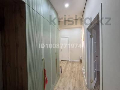 2-комнатная квартира · 70 м² · 8/10 этаж, мкр Нурсая, Абулхайыр хана 51а за 39 млн ₸ в Атырау