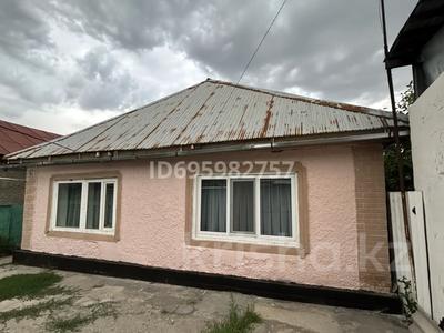 Продажа домов и дачи в Алматы: Отдельный дом · 3 комнаты · 67 м² · 6 сот., мкр Достык 62 за 70 млн 〒 Отдельный дом · 3 комнаты · 67 м² · 6 сот., мкр Достык 62 за 70 млн 〒 в Алматы, Ауэзовский р-н