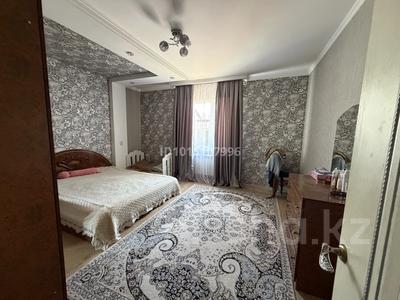 Отдельный дом · 6 комнат · 200 м² · 5.5 сот., мкр Аулие-Ата, Жумадилова 16А — Торткол , Сулейманова , Аппасова за 49 млн ₸ в Таразе