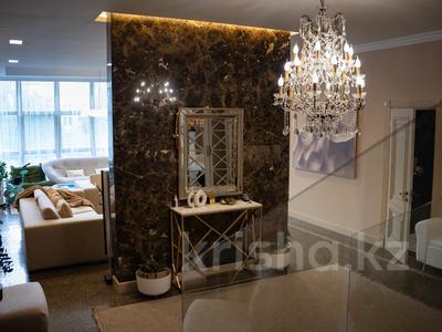 Продажа квартир в Алматы: 5-комнатная квартира · 195 м² · 5/6 этаж, мкр Баганашыл, Санаторная за 420 млн 〒 5-комнатная квартира · 195 м² · 5/6 этаж, мкр Баганашыл, Санаторная за 420 млн 〒 в Алматы, Бостандыкский р-н