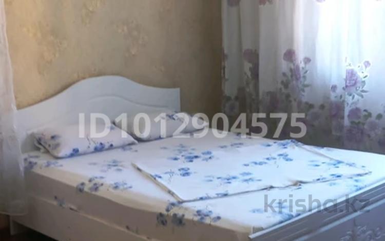 1-комнатная квартира · 50 м² · 4/12 этаж, мкр Жетысу-3 дом 55 за 11 000 ₸ в Алматы, Ауэзовский р-н — фото 9