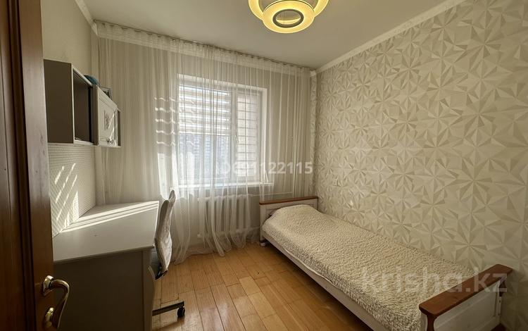 5-бөлмелі пәтер, 120 м², 6/9 қабат, мкр Юго-Восток, Мкр Степной 3 8, бағасы: 50 млн 〒 в Караганде, Казыбек би р-н — фото 2