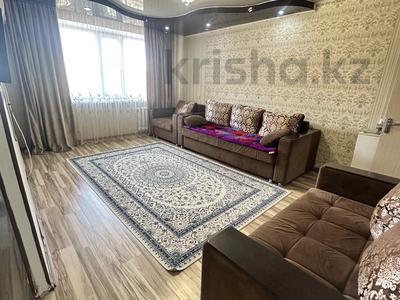 4-бөлмелі пәтер · 80 м² · 4/5 қабат, Мкр.Самал 25, бағасы: 26 млн ₸ в Талдыкоргане, мкр Самал