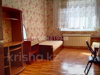 3 бөлме · 100 м² · 2 қабат, Карасай батыра 50, бағасы: 30 000 ₸ в Актобе, мкр. Курмыш