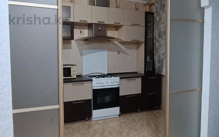 3-бөлмелі пәтер · 85 м² · 1/6 қабат, Садовая 100а, бағасы: 36 млн ₸ в Костанае — фото 3