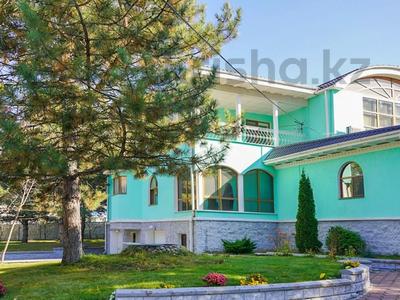 Отдельный дом · 10 комнат · 740 м² · 40 сот., Керей-Жанибек Хандар 36 — Оспанова за 7.5 млн ₸ в Алматы, Медеуский р-н