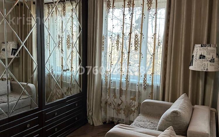 2-бөлмелі пәтер · 56 м² · 2/9 қабат, мкр Юго-Восток, Мкр Гульдер 2 19 — 101 школа, бағасы: 200 000 〒 в Караганде, Казыбек би р-н — фото 2