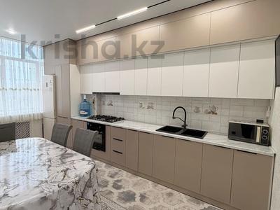 3-комнатная квартира · 100 м² · 7/9 этаж, 17-й мкр 94 за 50 млн ₸ в Актау