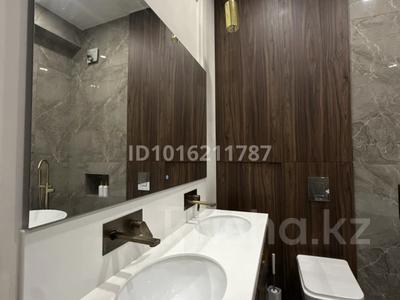 4-комнатная квартира · 138 м² · 13/13 этаж, 16-й мкр 85 за 450 000 ₸ в Актау