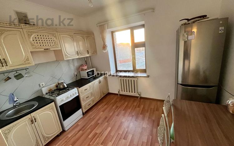3-комнатная квартира · 71 м² · 5/5 этаж, Левый берег 43 — Стадион новый за 130 000 ₸ в  — фото 2