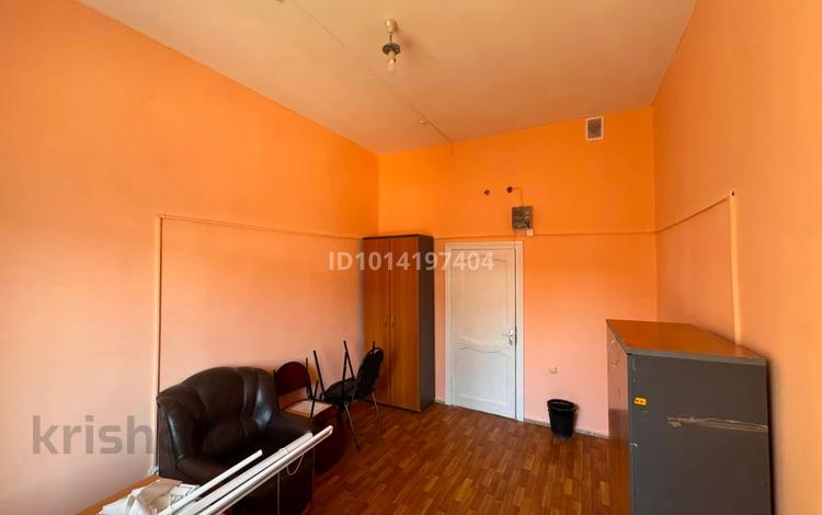 Свободное назначение, офисы · 15 м² за 49 500 ₸ в Уральске — фото 2