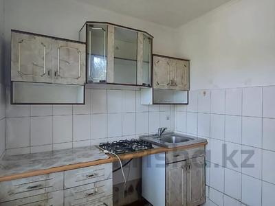 3-комнатная квартира, 65 м², 5/5 этаж, мкр Айнабулак-2 73 за 31 млн 〒 в Алматы, Жетысуский р-н