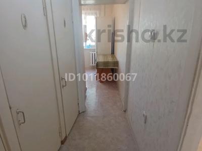 1-комнатная квартира · 36 м² · 4/5 этаж, 15-й мкр. 16 — Напротив ст.Жана Караганда за 90 000 〒 в Казыбек би р-н