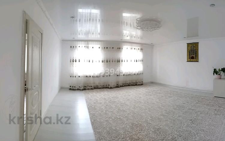 5-комнатный дом помесячно, 156 м², 10 сот., ул. Жастар за 200 000 〒 в Талдыкоргане, мкр Коктем — фото 2